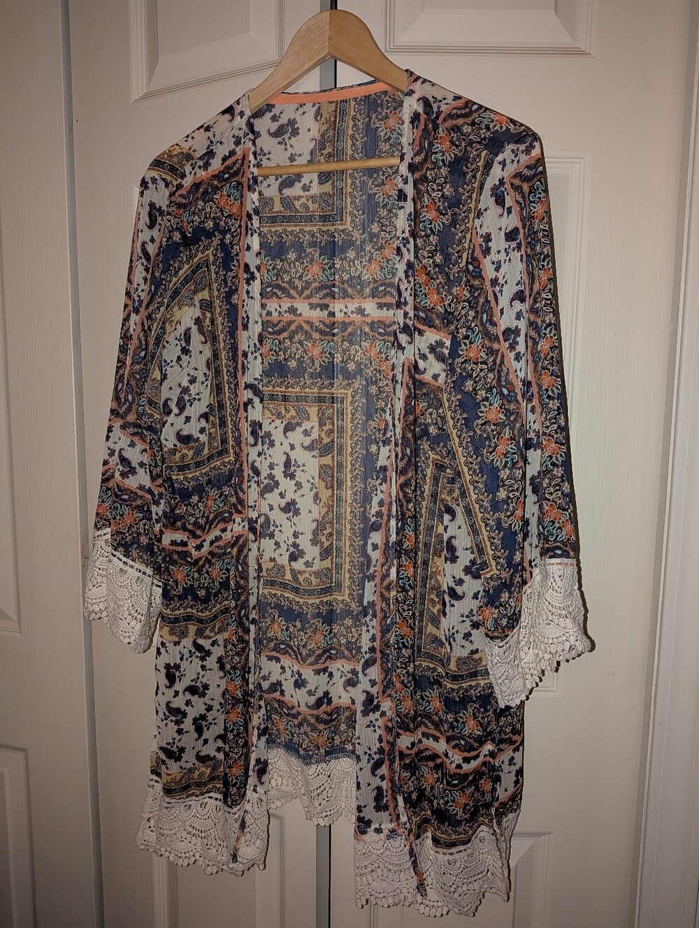 Navy, Cream & Rust Floral Lace-Trim Kimono